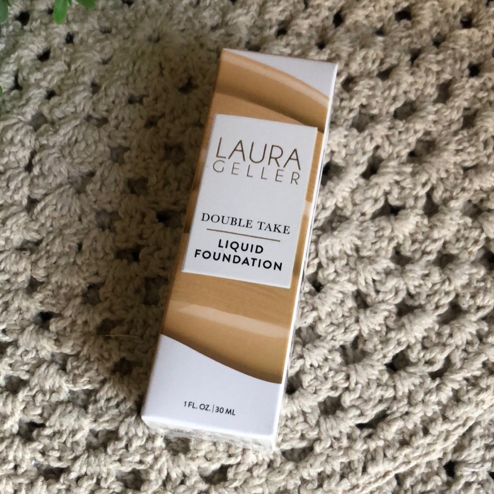 Laura Geller Double Take Liquid Foundation - LIGHT